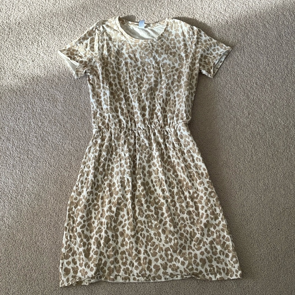 Women’s t-shirt dress with cinched waist.